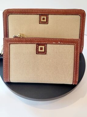 Lodis Two Piece Bundle Wrislet & Wallet